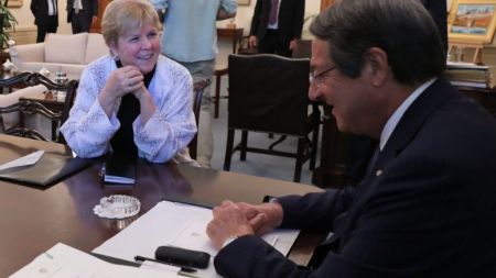 Ξανά με το νέο χρόνο στη Λευκωσία η απεσταλμένη του ΟΗΕ για το Κυπριακό