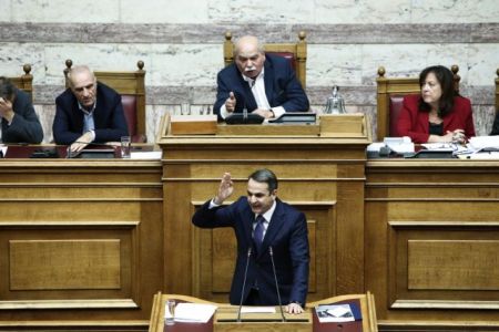 «Συγχέει το ρόλο του βαρόνου του ΣΥΡΙΖΑ με του πρόεδρου του Βουλής»