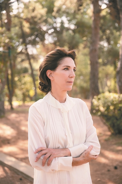 «Το θέατρο μου έμαθε να είμαι διαθέσιμη»