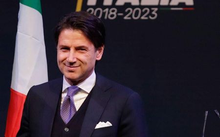 Τζουζέπε Κόντε: Δεν προτίθεμαι να παραχωρήσω το αξίωμά μου μετά τις ευρωεκλογές