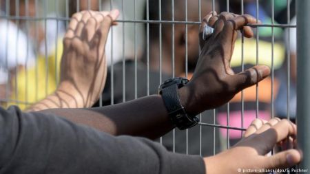 Μηδαμινές οι επαναπροωθήσεις στην Ελλάδα