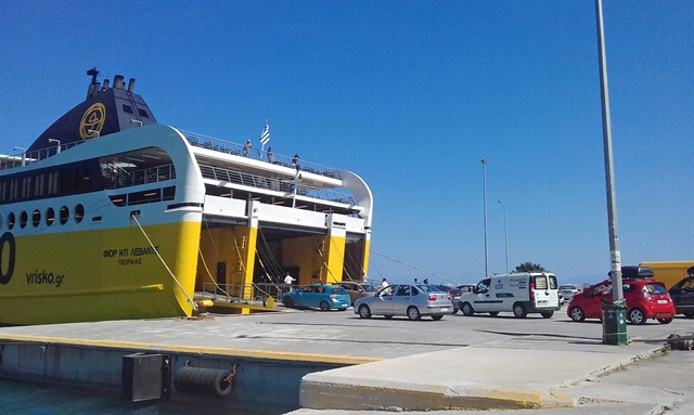 Στην πρίζα μπαίνει την Πέμπτη επιβατηγό πλοίο στην Κυλλήνη