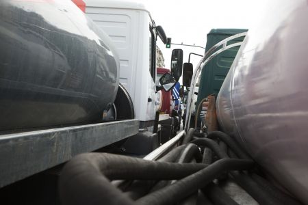 Εφερναν από τη Βουλγαρία χημικά προϊόντα νόθευσης καυσίμων