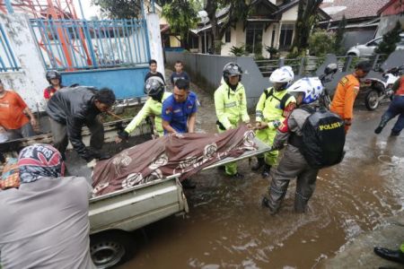 Ινδονησία – τσουνάμι: Εικόνες Αποκάλυψης