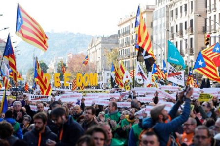 Βαρκελώνη: Χιλιάδες διαδηλωτές υπέρ της ανεξαρτησίας