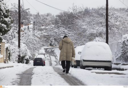 Έκτακτο δελτίο επιδείνωσης καιρού  – Ερχονται χιόνια – Θα το στρώσει και στην Αττική