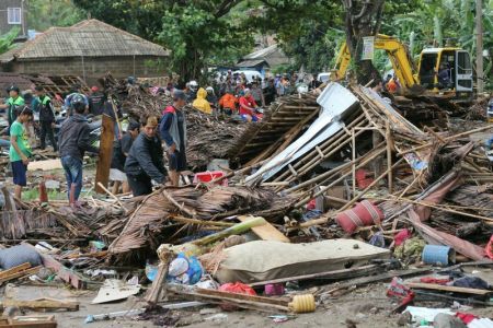 Ινδονησία: Κίνδυνος για νέα φονικά κύματα εξαιτίας της ηφαιστειακής δραστηριότητας