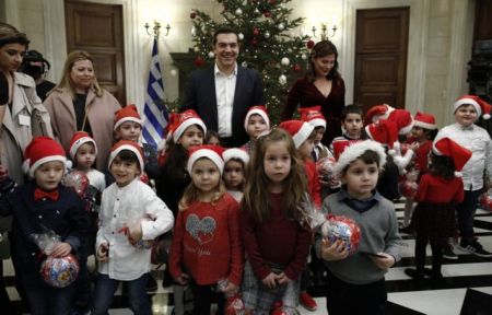 Τα… έψαλαν στο πρωθυπουργικό ζεύγος [Εικόνες – Βίντεο]