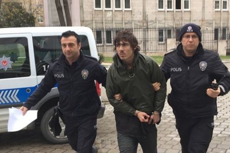 Τουρκία : Προφυλάκισαν 18χρονο για έξι χυμούς φρούτων