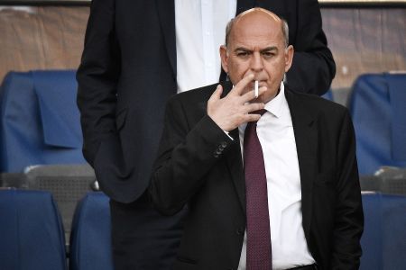 Γραμμένε, που είναι τα λεφτά;