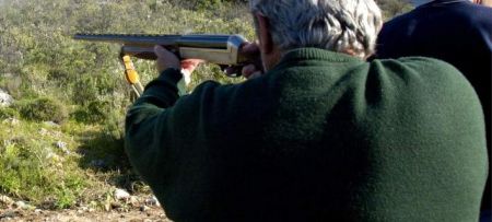 Οικολόγοι αφόπλισαν… κυνηγό στην Εύβοια