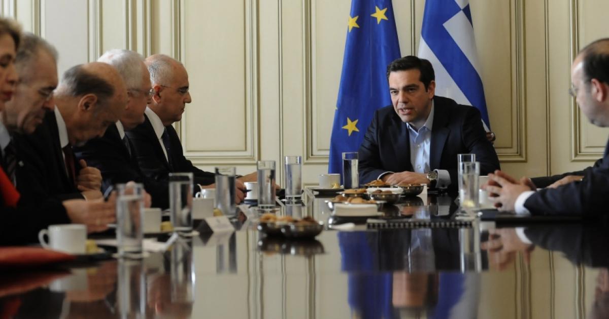 Συνάντηση Τσίπρα με τραπεζίτες για τα κόκκινα δάνεια