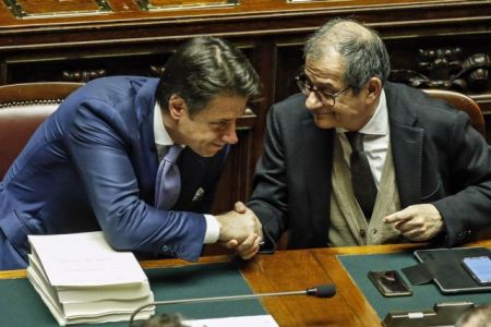 Ιταλία: «Πέρασε» από τη Βουλή ο προϋπολογισμός του 2019