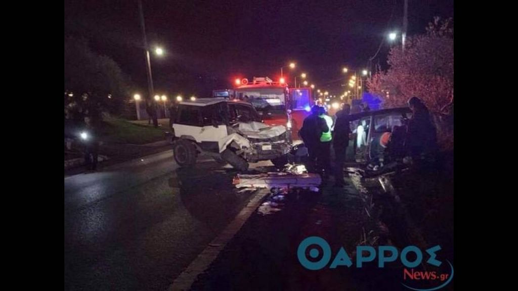 Συγκλονίζουν οι εικόνες από τροχαίο με τρεις νεκρούς στη Μεσσηνία (φωτό + βίντεο)