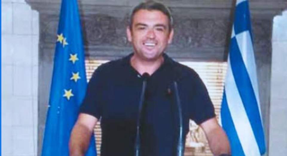 Ενας δικηγόρος πίσω από την βίλα του Πετσίτη στη Βαρυμπόμπη