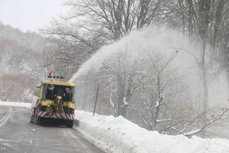 Χαλάει ο καιρός – Πρωτοχρονιά με χιόνια και καταιγίδες