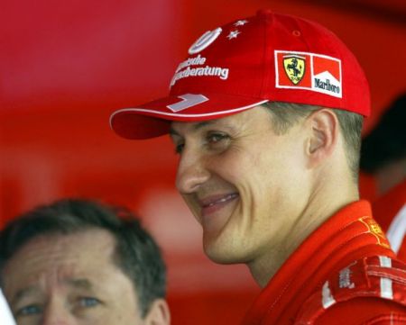 «Σπάει» τη σιωπή του ο διασώστης του Σουμάχερ