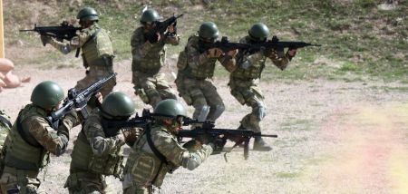 Χουριέτ : Αρχισαν να μπαίνουν στη Συρία οι τούρκοι κομάντο