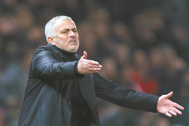 Οι εχθροί και οι φίλοι του Ζοζέ Μουρίνιο στο «Ολντ Τράφορντ»