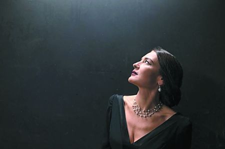 Παραστάσεις με τ΄όνομα…