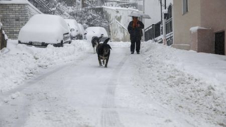 Χαμηλές θερμοκρασίες και χιόνια – Φεύγει ο «Ραφαήλ» αλλά έρχεται η «Σοφία»