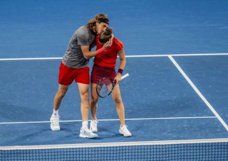 Hopman Cup: Υποκλίθηκε σε Τσιτσιπά – Σάκκαρη ο Ρότζερ Φέντερερ