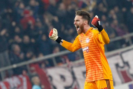 A Bola: Ενεργοποιεί την οψιόν για Σα ο Ολυμπιακός