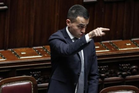 Ντι Μάιο: Θα δεχτούμε μόνο γυναίκες και παιδιά πρόσφυγες  των Sea Watch και Sea Eye