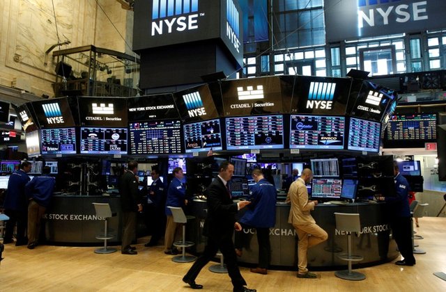 Ανοδος στη Γουόλ Στριτ με άλμα Dow Jones