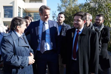 Τους πυρόπληκτους της Αθήνας επισκέφτηκε ο Κυριάκος Μητσοτάκης