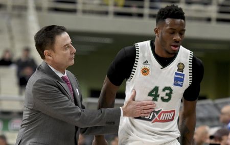 Παναθηναϊκός: Φόβοι για θλάση για τον Αντετοκούνμπο