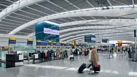 Μια ασυνόδευτη βαλίτσα ήταν που σήμανε τον συναγερμό στο Χίθροου