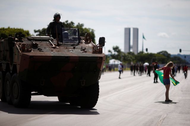 Βραζιλία: Στρατιωτικές περίπολοι για την αντιμετώπιση της βίας