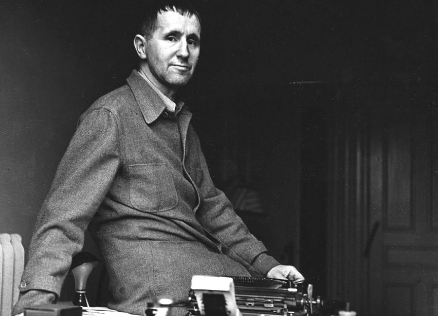 Τσίπρας: Με στίχους του Μπρεχτ απάντησε στον Ερντογάν