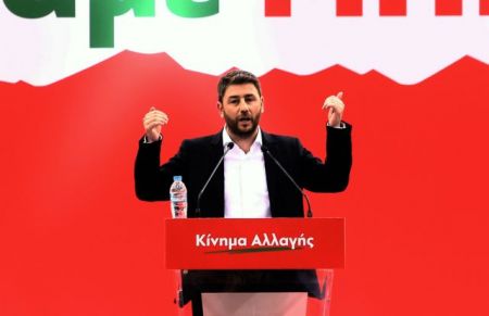 Νίκος Ανδρουλάκης: Ευάλωτη η θέση της χώρας σε οικονομικό και θεσμικό επίπεδο