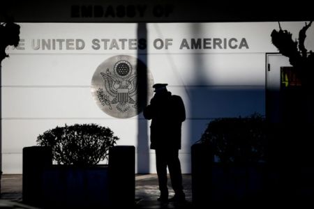 Δύο συλλήψεις για την επίθεση του «Ρουβίκωνα» στην πρεσβεία των ΗΠΑ