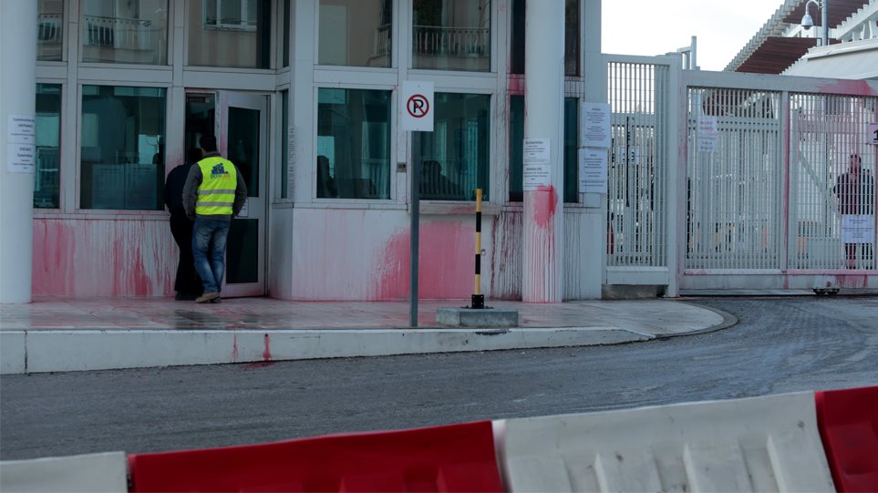 Ρουβίκωνας : Άσχετοι με εμάς οι δυο συλληφθέντες