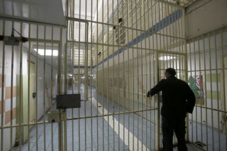 Κρατούμενος απείλησε σωφρονιστικούς στις φυλακές Κασσάνδρας