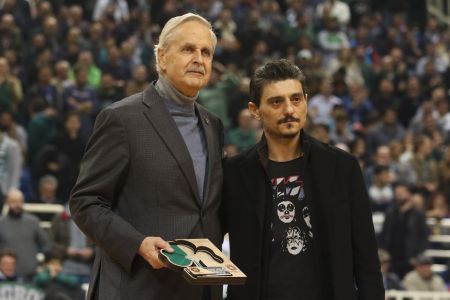 Τίμησε τον Κόντο ο Παναθηναϊκός (pics)