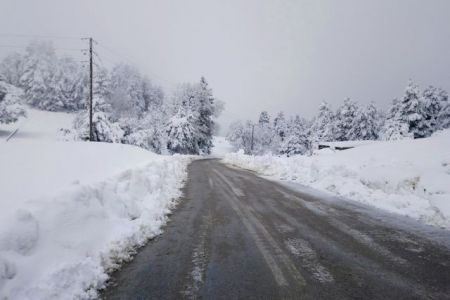 Στρόπωνες Ευβοίας: Νεκρός 72χρονος που χρειάστηκε περίθλαψη αλλά αποκλείστηκε από το χιόνι