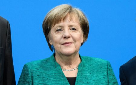 Μέρκελ: Η Ελλάδα έχει σημειώσει μεγάλη πρόοδο