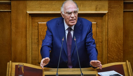 Λεβέντης: Όσοι αρχηγοί κομμάτων δέχονται τους αποστάτες διαπράττουν πολιτικά μια ανήθικη πράξη