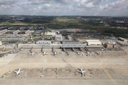 Γερμανία: Ακύρωση 640 πτήσεων λόγω απεργιών σε τρία αεροδρόμια
