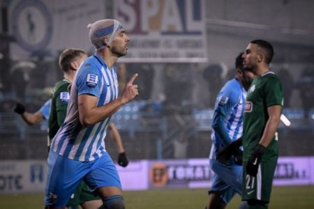 Υπό βροχή νίκησε τον Παναθηναϊκό η Λαμία