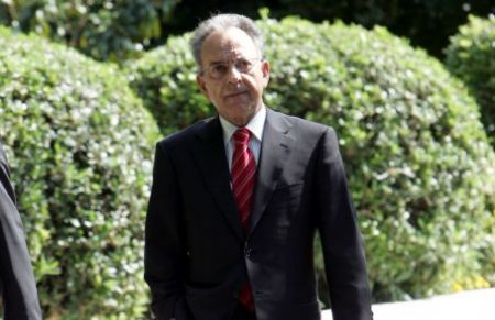 Δεν θα γίνει δημοσία δαπάνη η κηδεία του Δ. Σιούφα