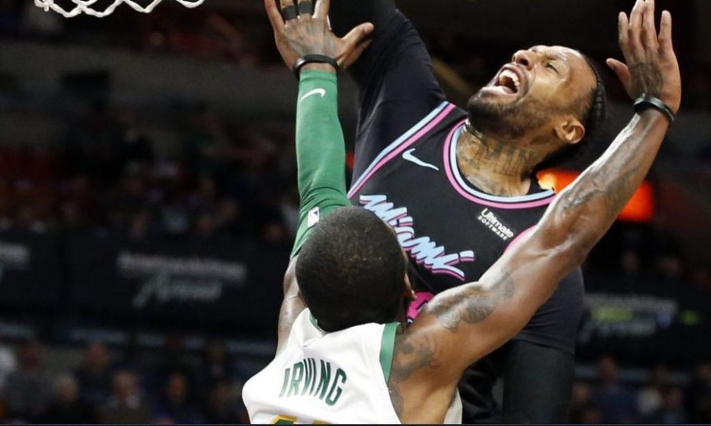 NBA: Πρώτο στο top 10 το κάρφωμα του Τζόνσον μπροστά στον Ίρβινγκ