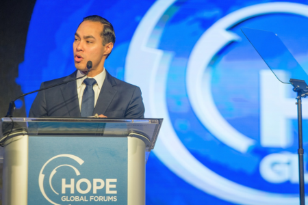 ΗΠΑ-Προεδρικές 2020: O 44χρονος Τζουλιάν Κάστρο υποψήφιος για το χρίσμα των Δημοκρατικών