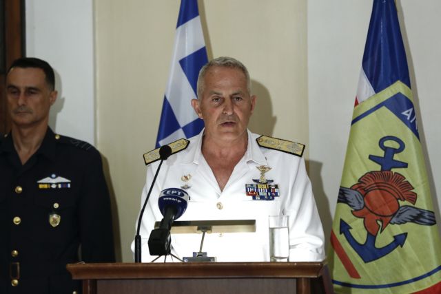 Διευκρινίσεις ΥΠΕΘΑ για τα social media του ναυάρχου Αποστολάκη