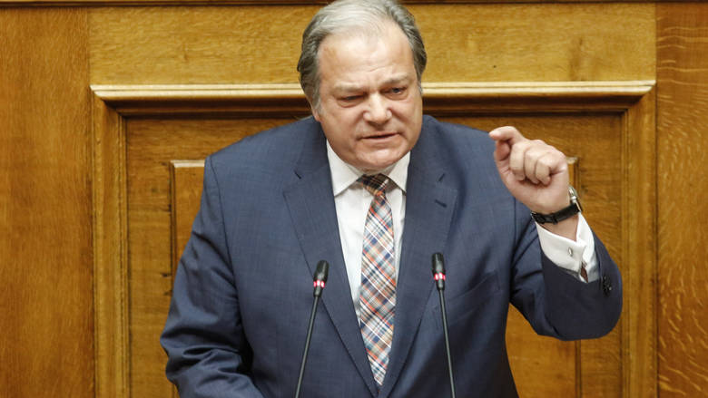 Κατσίκης: Είναι αποστάτες όσοι παραμένουν στην κυβέρνηση