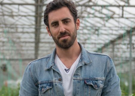 Ευ. Αποστολάκης: Πατέρας σεφ ο νέος υπουργός Αμυνας